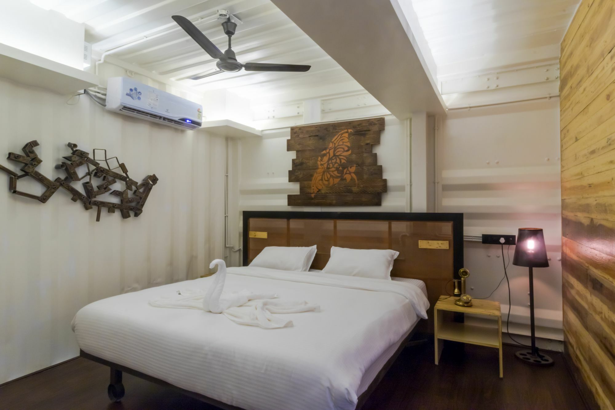 Beach Box Hotel Baga Gosavvy Collection Екстериор снимка